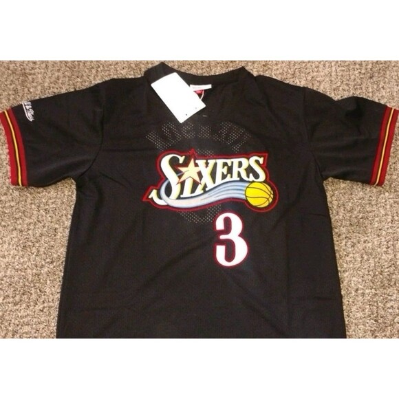 Large Allen Iverson Philadelphia 76ers #3 NBA Sleeved Jersey Black Brand New - Picture 1 of 2